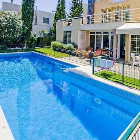 Lake View Villa